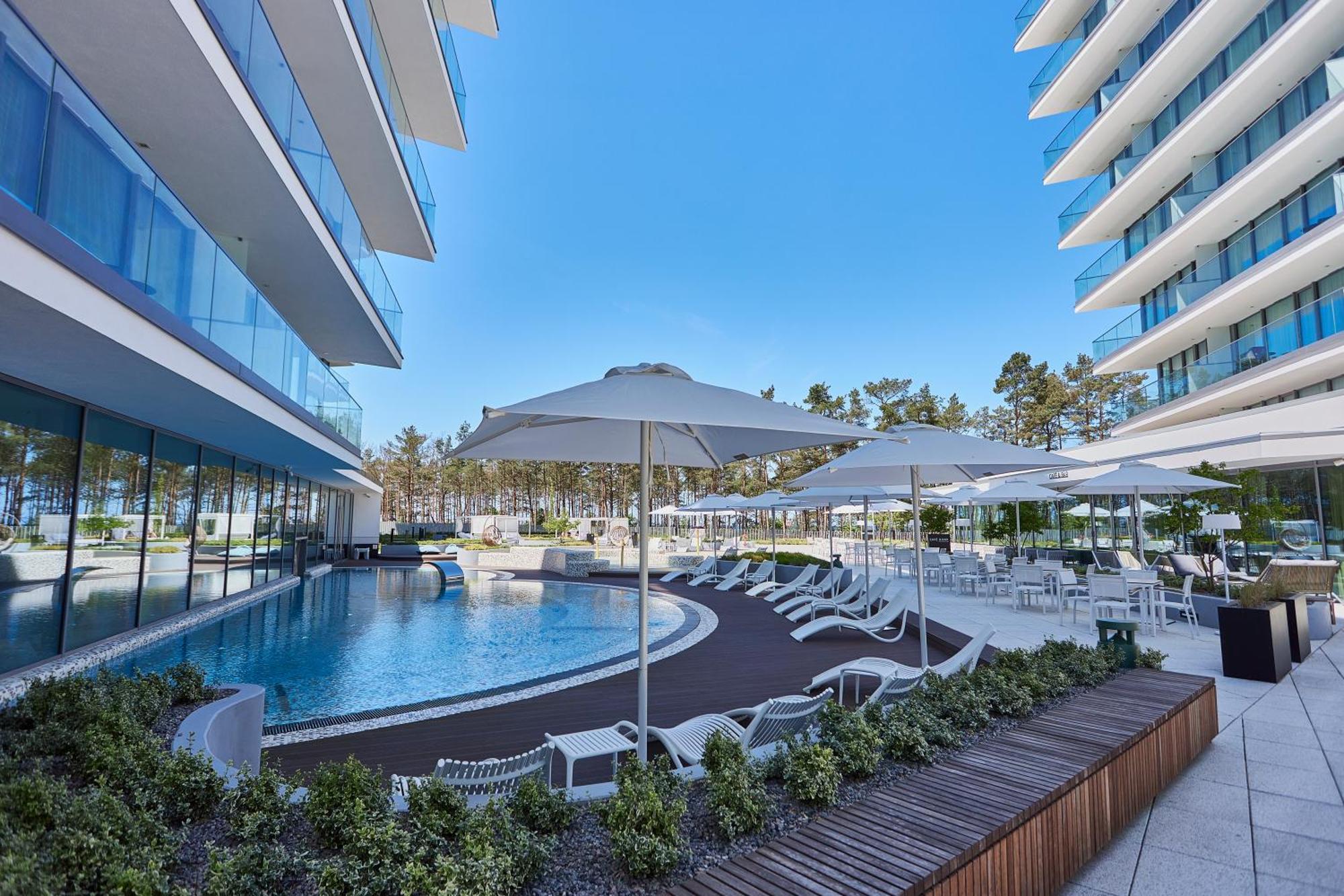 Wave Beachfront Family Apartment Miedzyzdroje Exterior foto